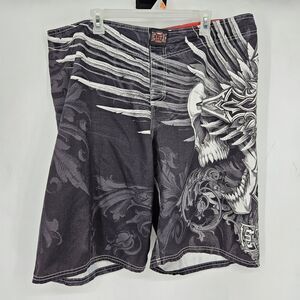 MMA Elite Fight Shorts Mens Extra Large Wrestle Board Shorts Skulls Wings Grunge
